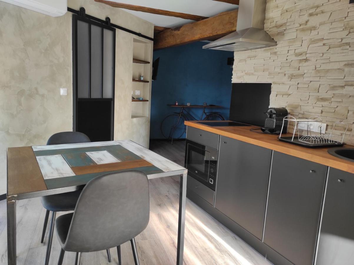 Apparts'Hotel La Ferme Du Gros Noyer Malaucène Екстериор снимка