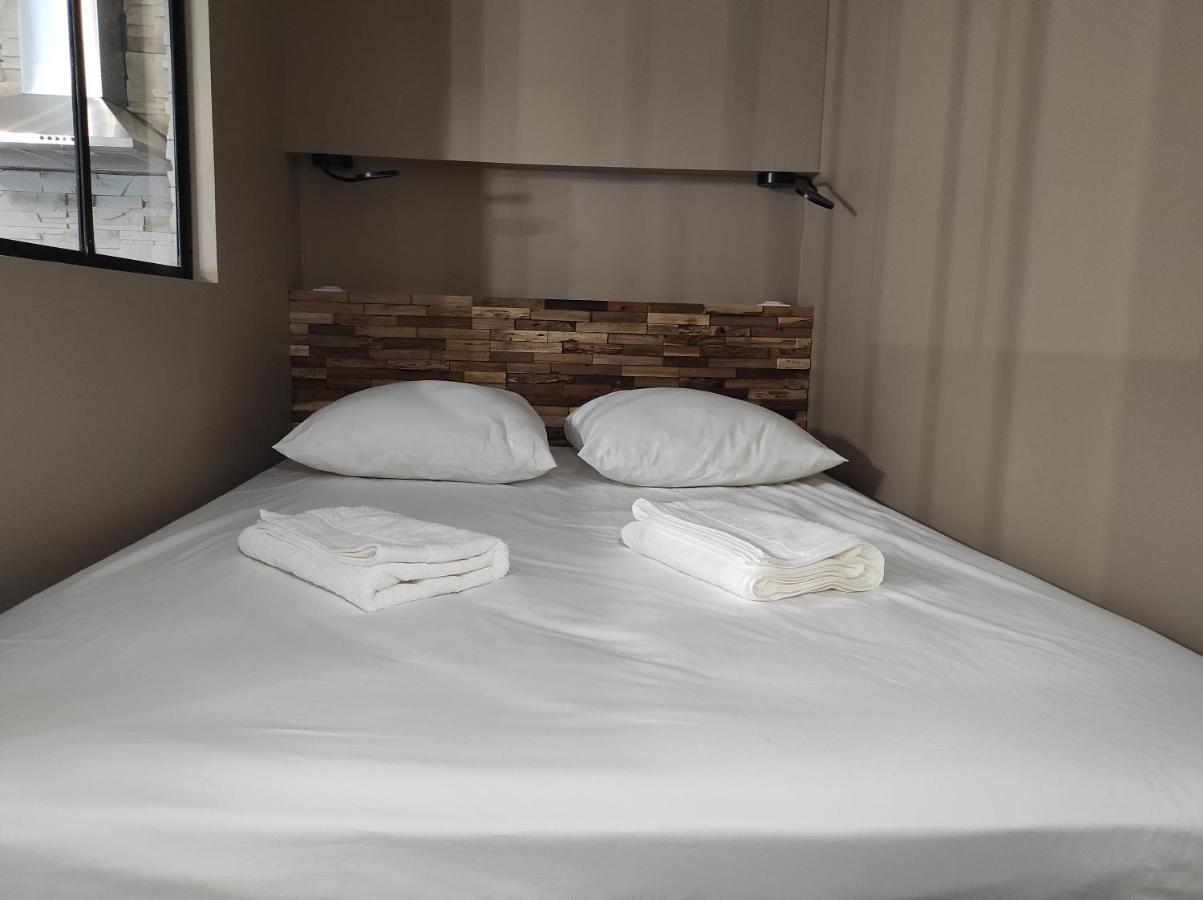 Apparts'Hotel La Ferme Du Gros Noyer Malaucène Екстериор снимка