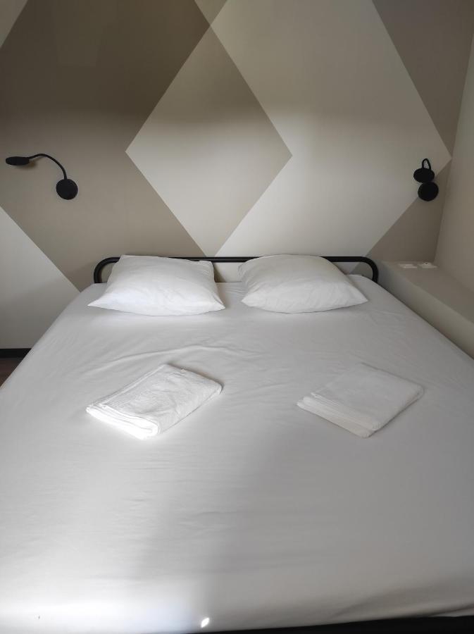 Apparts'Hotel La Ferme Du Gros Noyer Malaucène Екстериор снимка