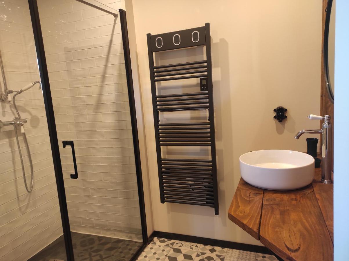 Apparts'Hotel La Ferme Du Gros Noyer Malaucène Екстериор снимка