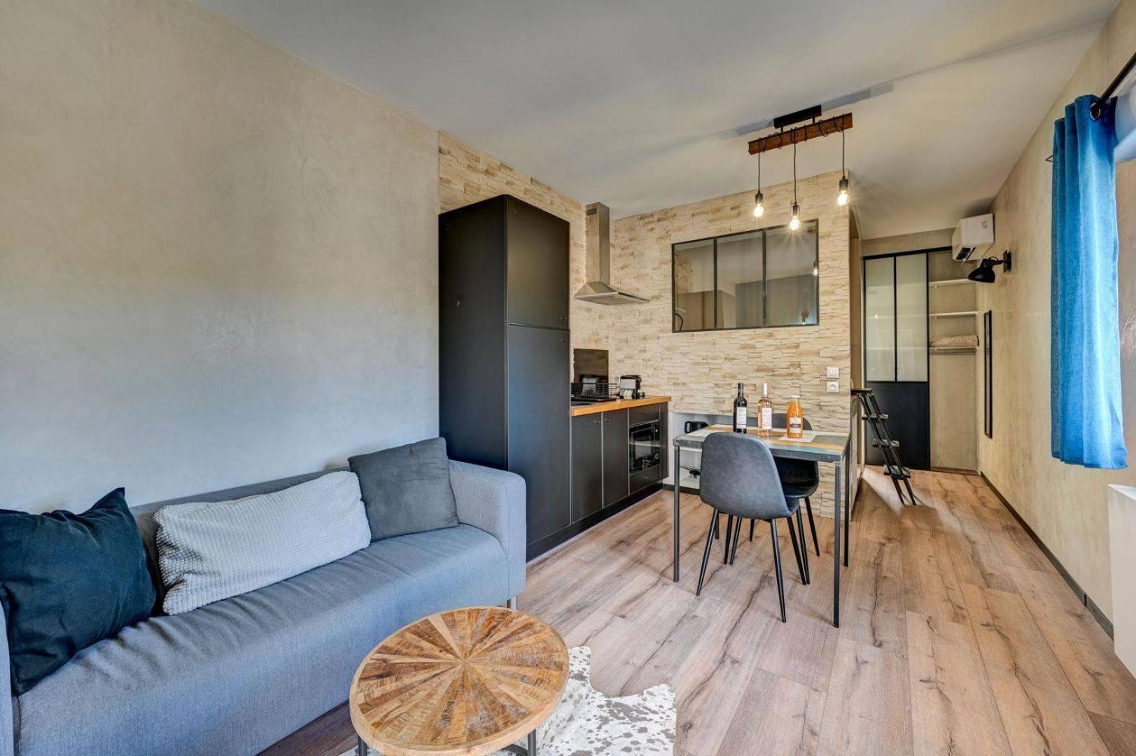 Apparts'Hotel La Ferme Du Gros Noyer Malaucène Екстериор снимка